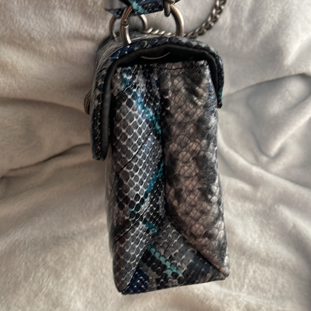 Kurt Geiger Snake Print Leather Kensington X Bag - Picture 6 of 9